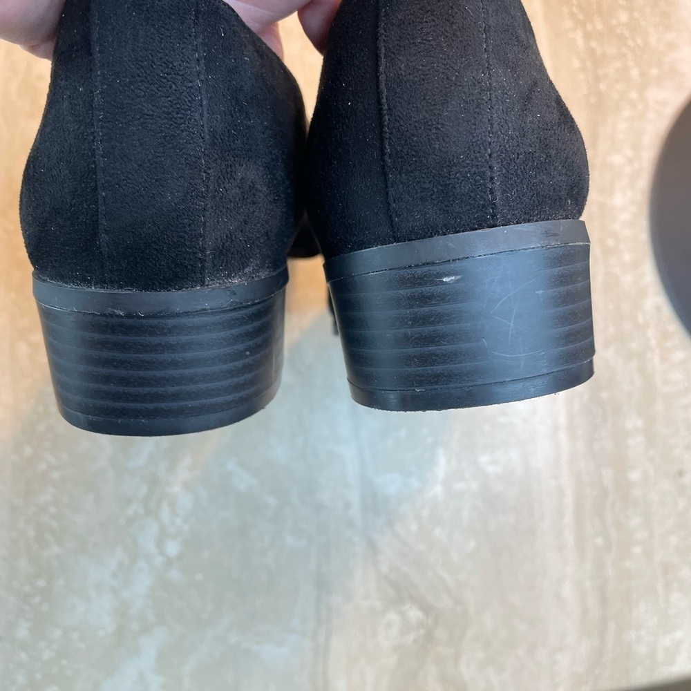 Me Too Black Suede Loafers Flats - Picture 4 of 7